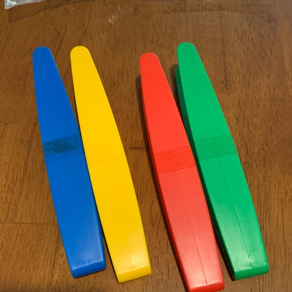 Bed Bugs Board Game Replacement Pieces Tongs and Bugs 1985 Milton Bradley - Picture 11 of 12